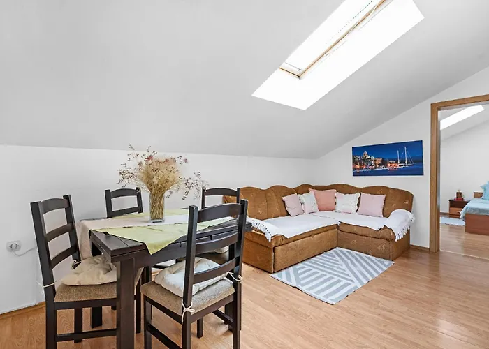 Stunning In Brodarica (Sibenik-Knin)